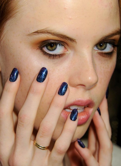 blue nails